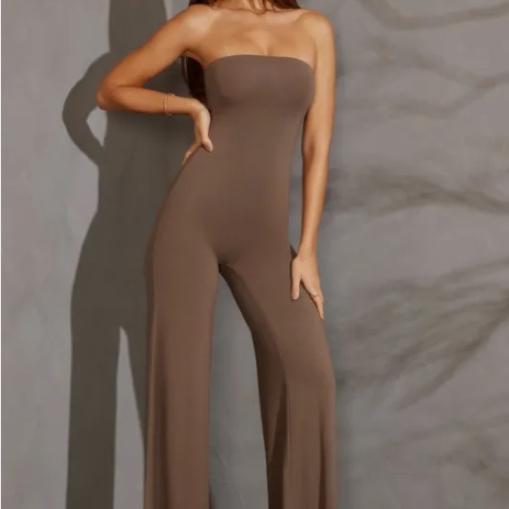 Chic Strapless Brown Jumpsuit & Abercrombie bodysuit
